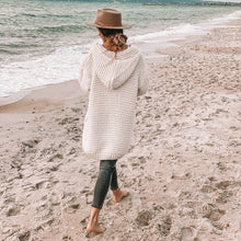 Load image into Gallery viewer, Dakota wide brim Fedora Hat in Tan